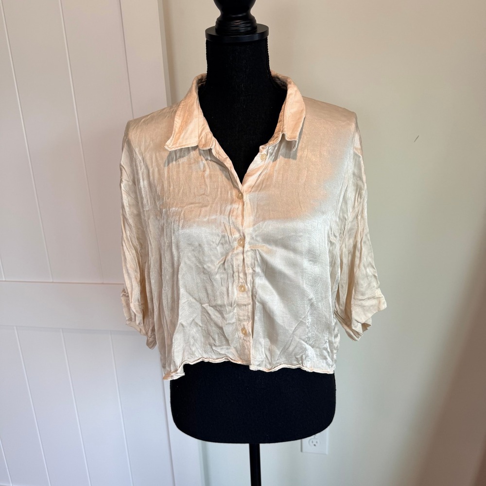 Zara Champagne Satin Finish Cropped Button Up Blouse Short Sleeve Women Large